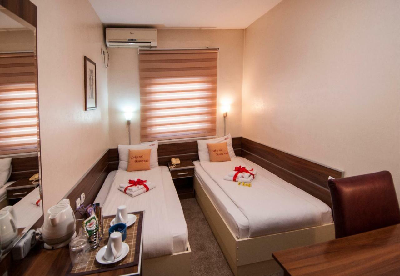 Guesthouse Villa Modex Paraćin Esterno foto